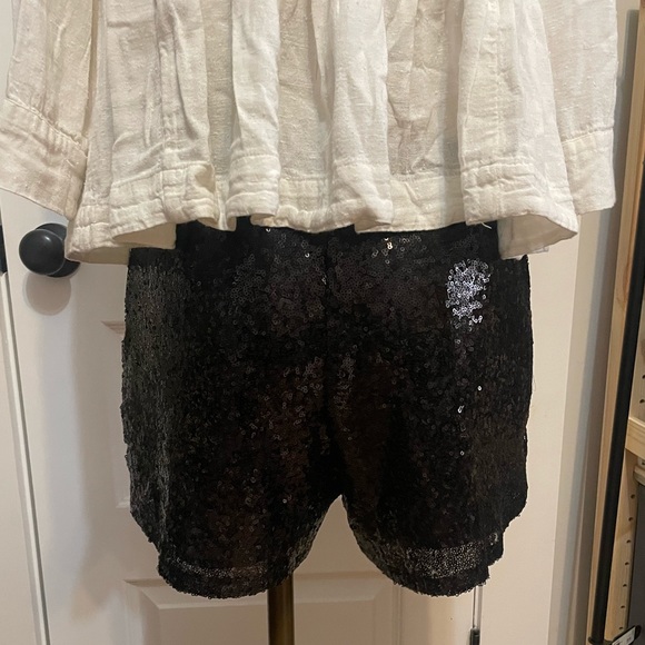 Sequin clubby shorts - Picture 7 of 10